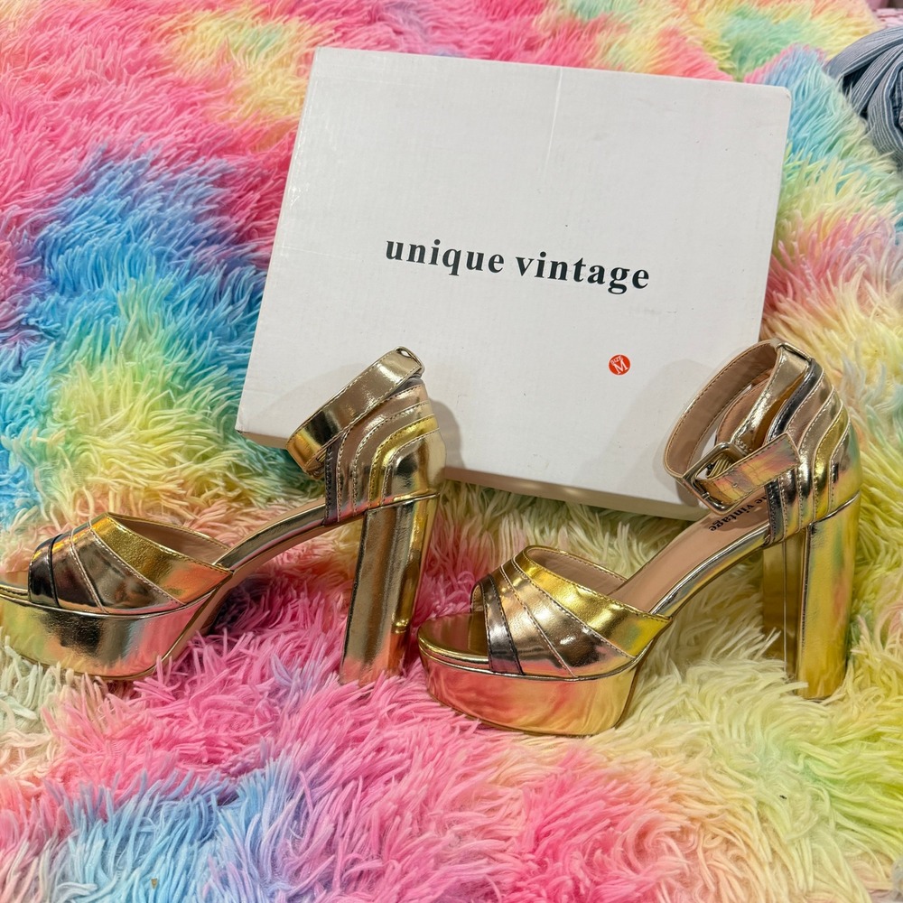 Unique Vintage Platform Sandals Womens 7 Gold Metallic Block Heel 70s